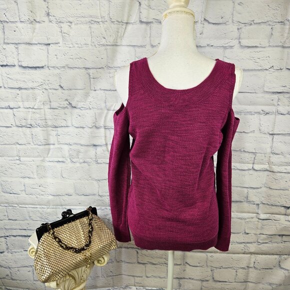 NWT Express Size XS Fuchsia Pink Cold Shoulder Laced Neckline Reversible Sweater - Picture 2 of 9